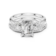 Elegant Diamond Bridal Set with Marquise & Round Accents – Vintage-Inspired Setting