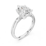 Elegant 2.5ct Solitaire Diamond Ring with Accent Side Stones