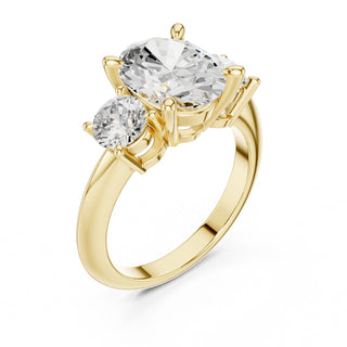 Three-Stone Diamond Engagement Ring | 2.5ct Center with Round Side Stones