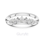 Round Cut Diamond Chevron Crown Band.