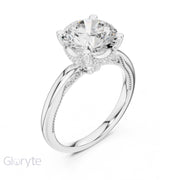 Elegant 2.5ct Solitaire Diamond Ring with Accent Side Stones