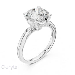 Elegant 2.5ct Solitaire Diamond Ring with Accent Side Stones