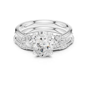 Elegant Diamond Bridal Set with Marquise & Round Accents – Vintage-Inspired Setting