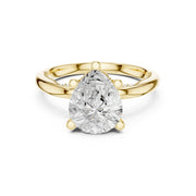Elegant 2.5ct Solitaire Diamond Ring with Accent Side Stones