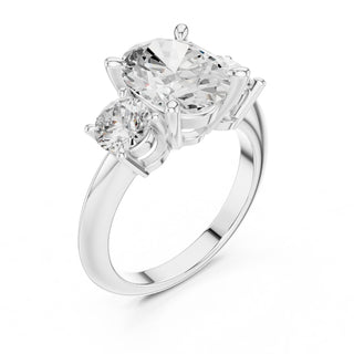Three-Stone Diamond Engagement Ring | 2.5ct Center with Round Side Stones