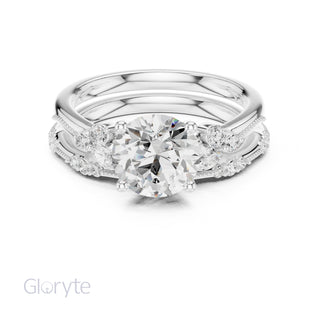 Elegant Diamond Bridal Set with Marquise & Round Accents – Vintage-Inspired Setting