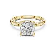 Elegant 2.5ct Solitaire Diamond Ring with Accent Side Stones
