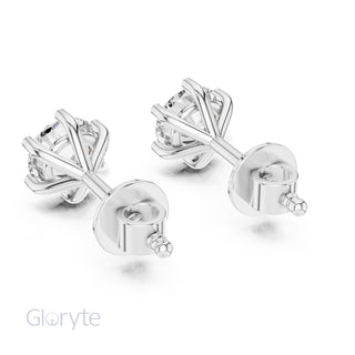 Round Brilliant Cut Diamond Stud Earrings