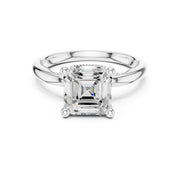 Elegant 2.5ct Solitaire Diamond Ring with Accent Side Stones