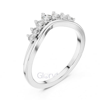 Round Cut Diamond Chevron Crown Band