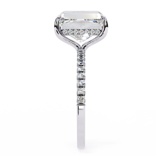 The Elara Emerald