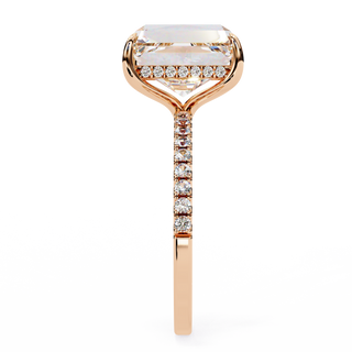 The Elara Emerald