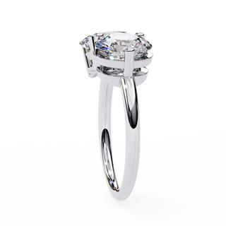 Two-Stone Oval & Round Diamond Toi-et-Moi Ring
